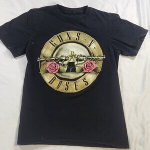 Guns N Roses Graphic T-shirt Women XS Black Short Sleeve Music
Lot N